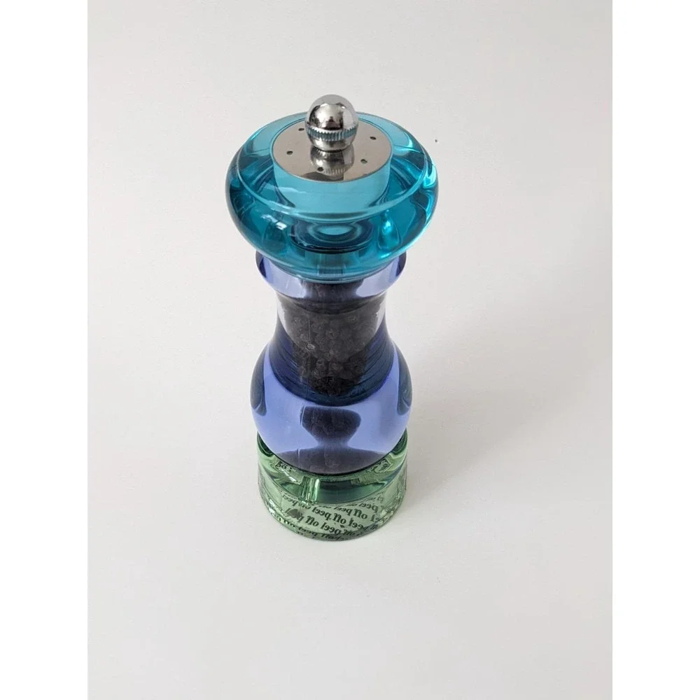 VTG 2001 Pfaltzgraff Ocean Breeze Lucite Salt Shaker & Pepper Grinder Mr. Dudley